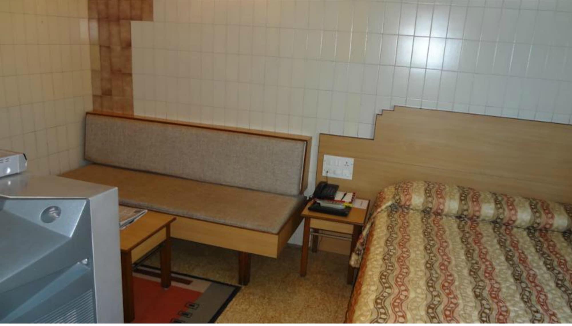 Hotel Chateau Windsor - Marine Drive 3*